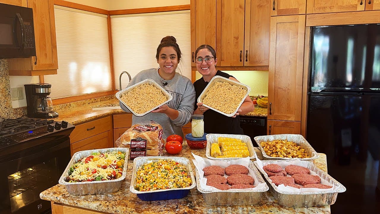 Cover Image for Youtube video: Making a HUGE dinner for 20+ People in a Vacation Rental with My Sister!