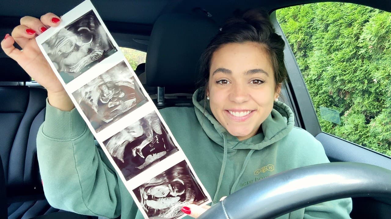 Cover Image for Youtube video: An Emotional Pregnancy Update 15 to 22 Weeks!